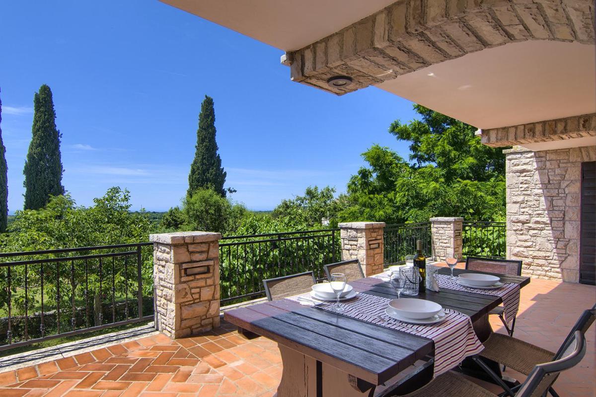 Holiday Home Kukurin Bale Exterior foto